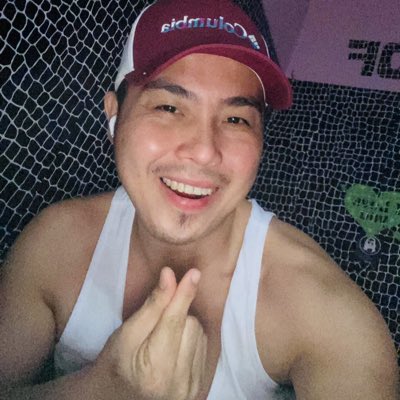 Nheldpogs's tweet photo. #NewProfilePic https://t.co/8Zgrw92sFu