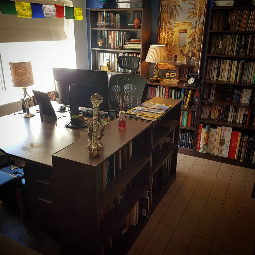 BillyHoworth's tweet photo. After a busy week of tidying and moving books around, my library is finally ready to move into

#homedecor #library #librariesofinstagram #homelibrary #homelibrarygoals #reading #books #writingroom #study https://t.co/CzaqaWXxUC