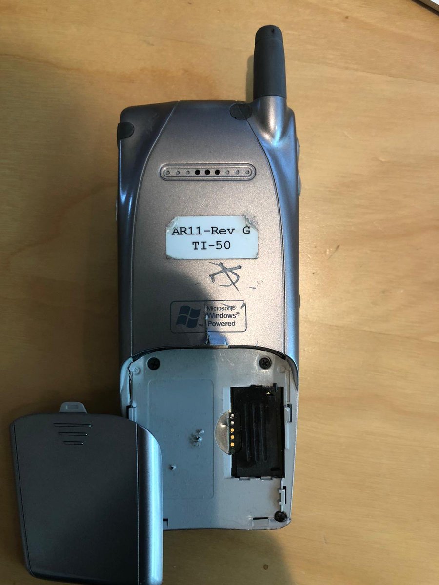 benwood's tweet image. Fantastic new addition to the #MobilePhoneMuseum - a rare @Microsoft #WindowsMobile prototype developed in conjunction with @TXInstruments and others. Anyone know anything more about it please?