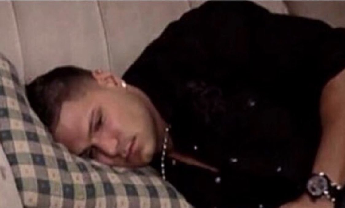 wilcosmoswanted's tweet photo. Me in bed every night knowing I will never be 6 feet tall https://t.co/xawAABpdE5