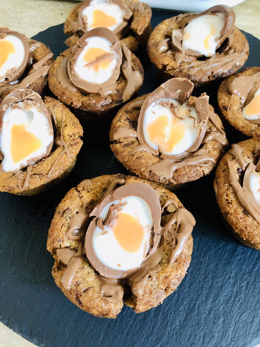 AC_Burford's tweet photo. Today I got my #bake on! Deep dish #CremeEgg cookies...went down a treat with the neighbours, isolation doorstep delivery of course! https://t.co/rVWFqcBWFT