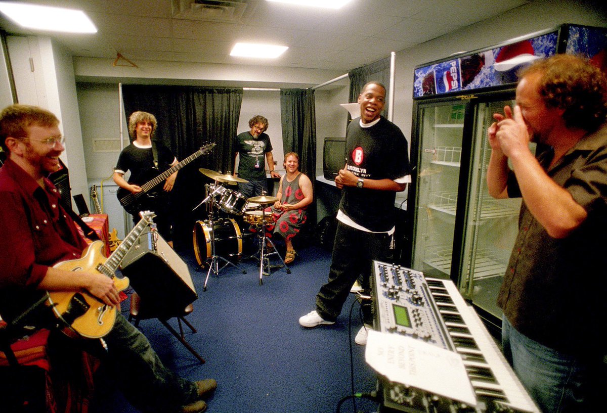 Danny_Clinch's tweet photo. Jay Z sits in with Phish and brought a few smiles ! “ I always believe in just good music and bad music , and i want to try new things . I saw this as a great opportunity ! “ - Jay Z . #DCPHOTOSOFJOY #musicismedicine #laughteristhebestmedicine  #jayz #hova #brooklyn https://t.co/kVRtEgkxJc
