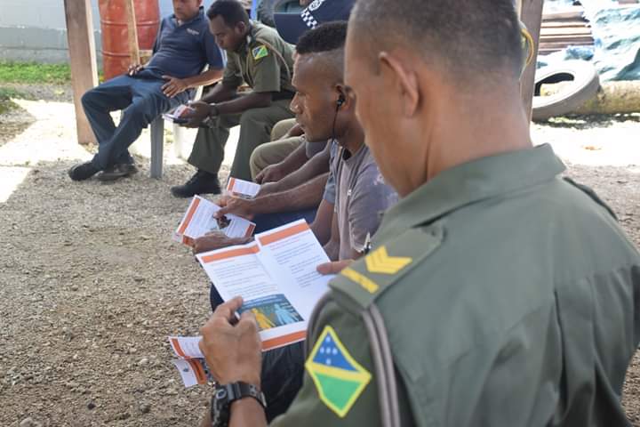#SolomonIslands  #COVIDー19 
- No confirmed cases yet 
- 2 samples await results 
- 4 now in #quarantine 
- last 15 confined released last week
- SoE for 4 months
- #Honiara emergency zone
- travel between #PNG &amp; SI sea border banned
- trial #curfew ends this 5am
HAPPY EASTER🇸🇧