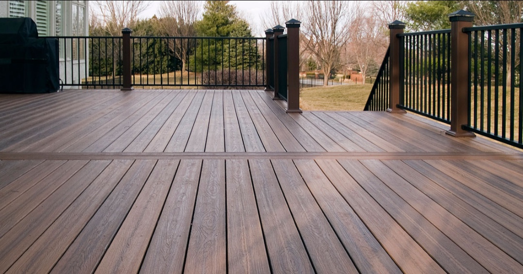 GoStraightLine_'s tweet image. Custom Designed &amp;amp; Built Decks Make Staying at Home a LOT Easier 🍹⛱️ #LocalContractor #Deck #DesignBuild #Decking #OutdoorLiving