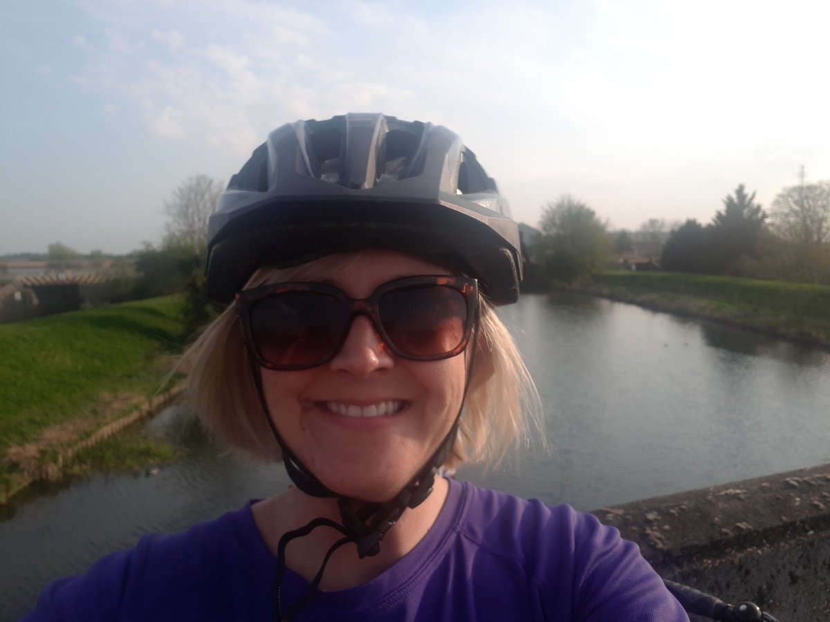 Revnataliea's tweet photo. Today's gift - time to think and pray, listen to a lecture by NT Wright and go for a bike ride! #DailyExerciseGift https://t.co/IrbdtUVzOh