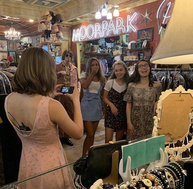Behind the scenes fun :) 🎬 linktr.ee/tothebeatfilm #ToTheBeatFilm #ToTheBeatBack2School #JaydenBartels #BrisaLalich #JillianSheaSpaeder #EmilyFaucret