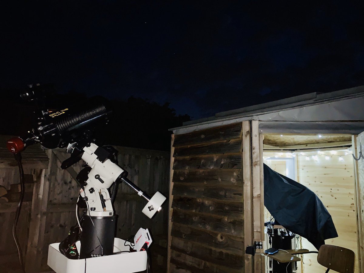 blt_astro's tweet photo. Outside imaging #Venus with #timstwitterlisteningparty on the ol’ ear goggles #betaband #3EPs https://t.co/KPQyEDmgBO