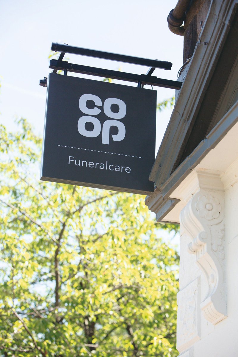 “It is still possible to have some form of a physical goodbye.” @DavidCollingwo1 speaking to <a href="/LBC/">LBC</a> this morning about the decision by some crematoria to stop funeral services <a href="/CoopFuneralcare/">Co-op Funeralcare</a> #coronavirus