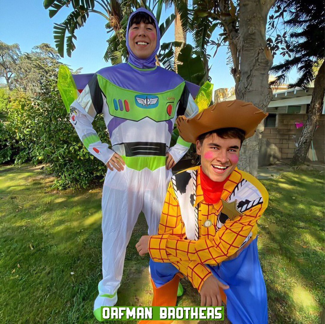 derekorfman's tweet photo. — You got a friend in me. 
You got troubles and I got ‘em too,
there isn’t anything I wouldn’t do for you. 

#DisneyNight https://t.co/xx3f7izOfl