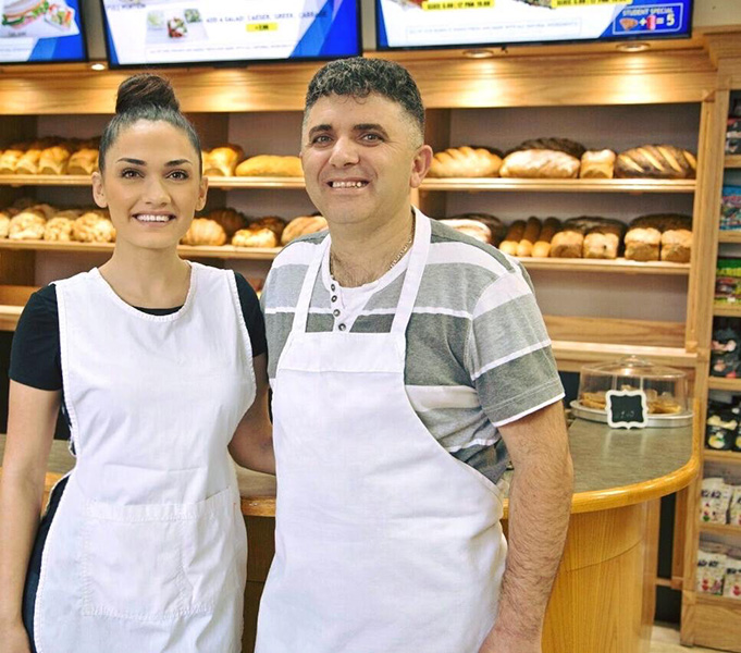 TeamAlbanians's tweet photo. In 1999, the Duraj family was among over one million refugees to flee Kosova during the war.

Today, in the face of COVID-19, the family's bakery is giving back to the community. Bread is being delivered around Calgary, Canada to seniors and others in need. 

#StrongerTogether ❤️ https://t.co/kvt2d0ZeOs