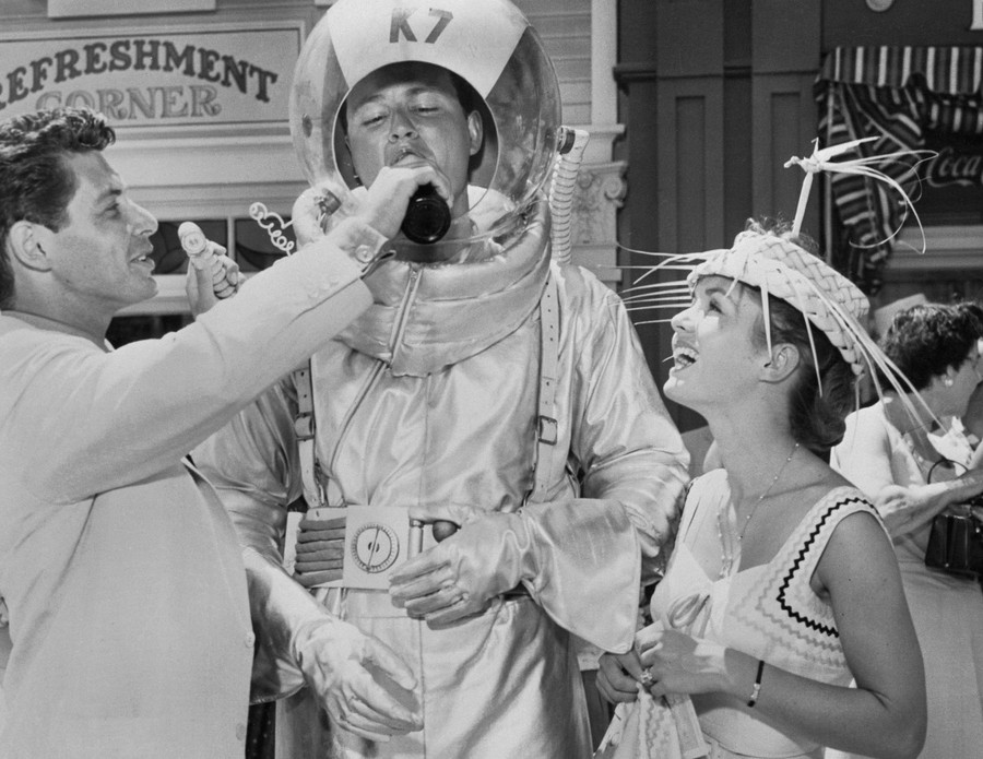 Disneyland opening day was "invite only" and tickets were given out to special guests. Pictured below: Eddie Fisher and Debbie Reynolds.