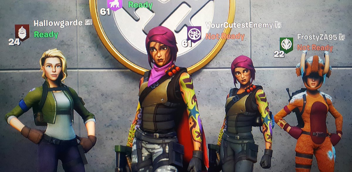 RedOnBrandon1's tweet image. #LIVE right meow with the friends and the #Fortnite and the woooo!! Then later we doing the Jackbox and the games and the good times and the you should come by!!

🤖🤗👻😕☠️🤓💩👿🙈👽😜

twitch.tv/RedOnBrandon