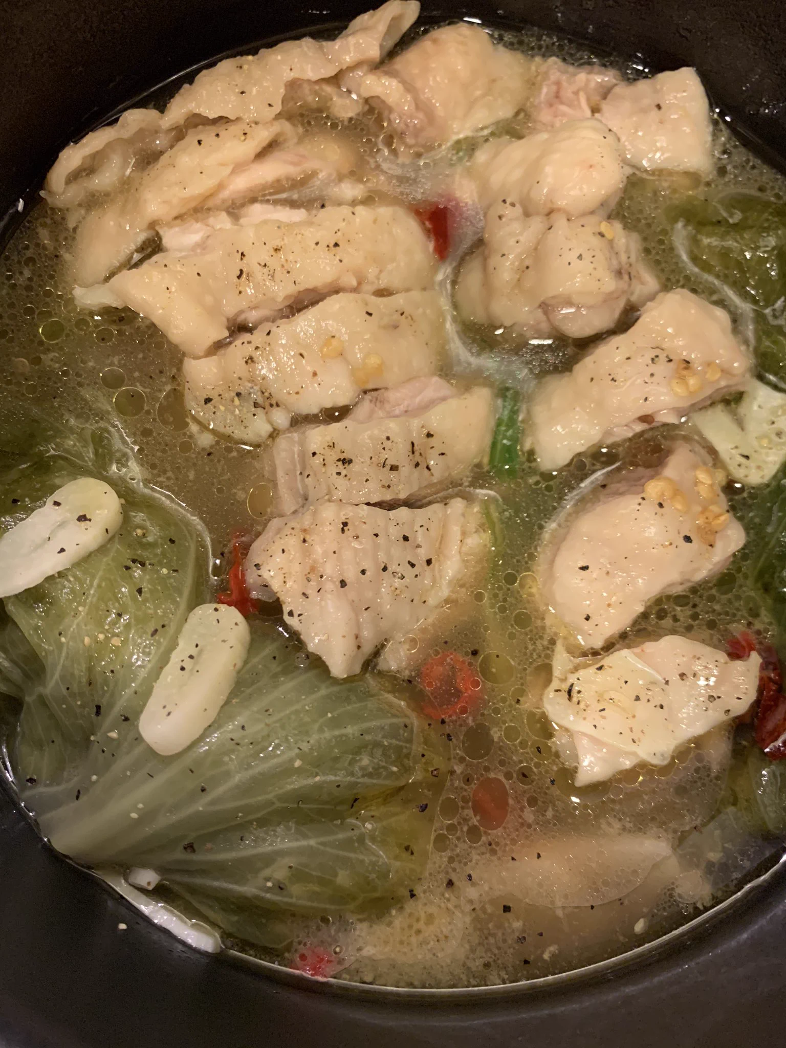 自炊力が成長してるｗｗ自分が作ったと信じられないくらい美味しいけど簡単にできる「洋風レタス鶏鍋」