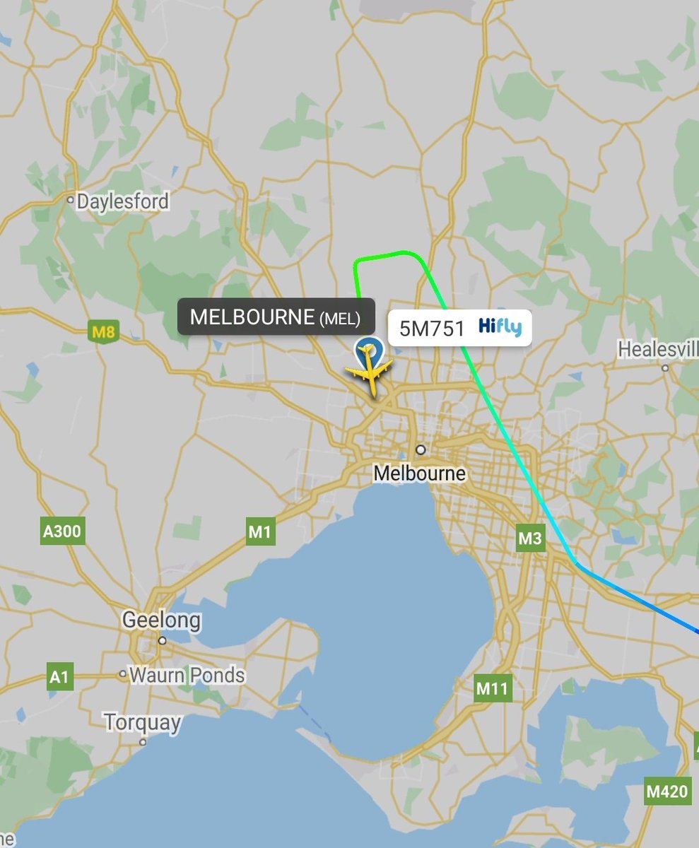 EstVillaDolores's tweet photo. AHORA: Aterriza en el Aeropuerto Internacional de Melbourne (MEL/YMML) el vuelo de repatriación de 112 de los pasajeros del crucero Greg Mortimer. https://t.co/gmOErrZZM4