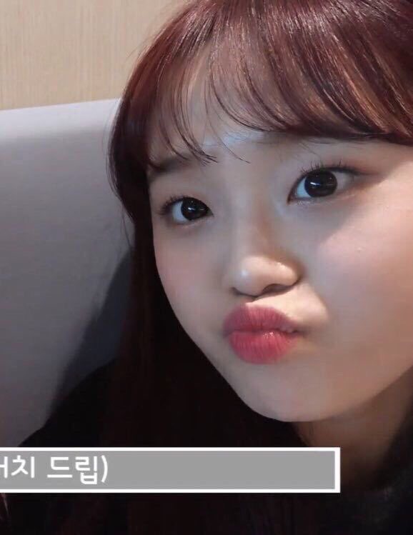 chuu and yoojung as each other: a thread