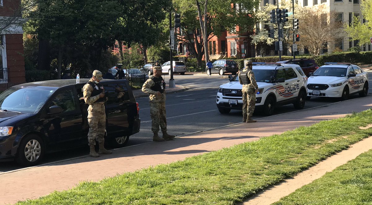 11 DC police cruisers from 3 districts, plainclothes DC police on bikes, police cars from 2 federal jurisdictions, 1 Army military police cruiser, and DC National Guard in body armor in one public park. For our “safety.”  @ChrisPlanteShow  @MayorBowser  #ParanoidIdiots