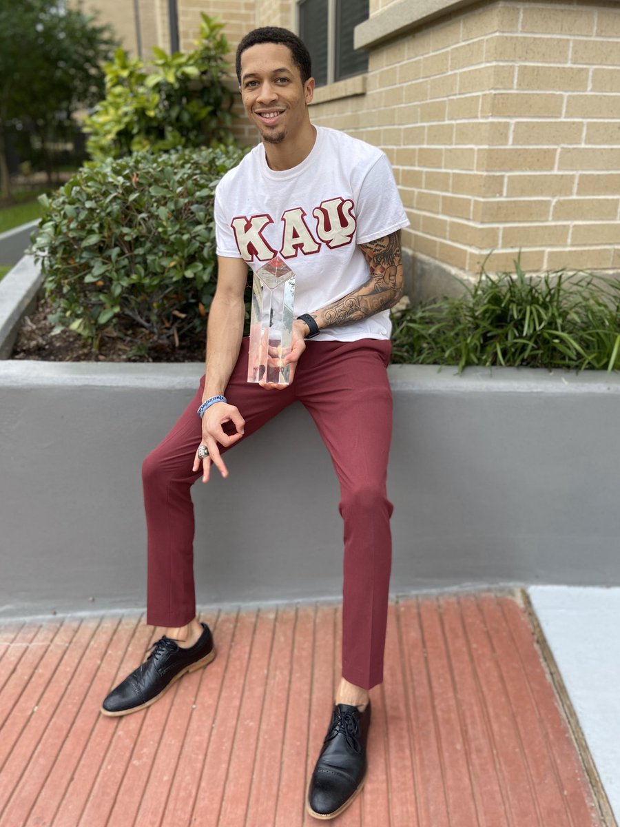 thatguyIvy's tweet photo. Thankful for all of the older brothers, my pros and my line brothers for awarding me with the first ever “Student Athlete Award” in our chapter. It’s an honor and I will continue to Achieve in every field of human endeavor! Gamma Psi till the day I die!! 👌🏽♦️ https://t.co/22nBIXOuPJ