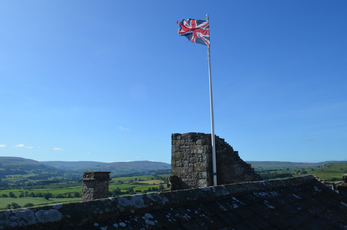 Finally, we explored the roof of the castle and the views across Wensleydale are breath taking. I managed a few shots even though I was panicking about the height   #boltoncastle