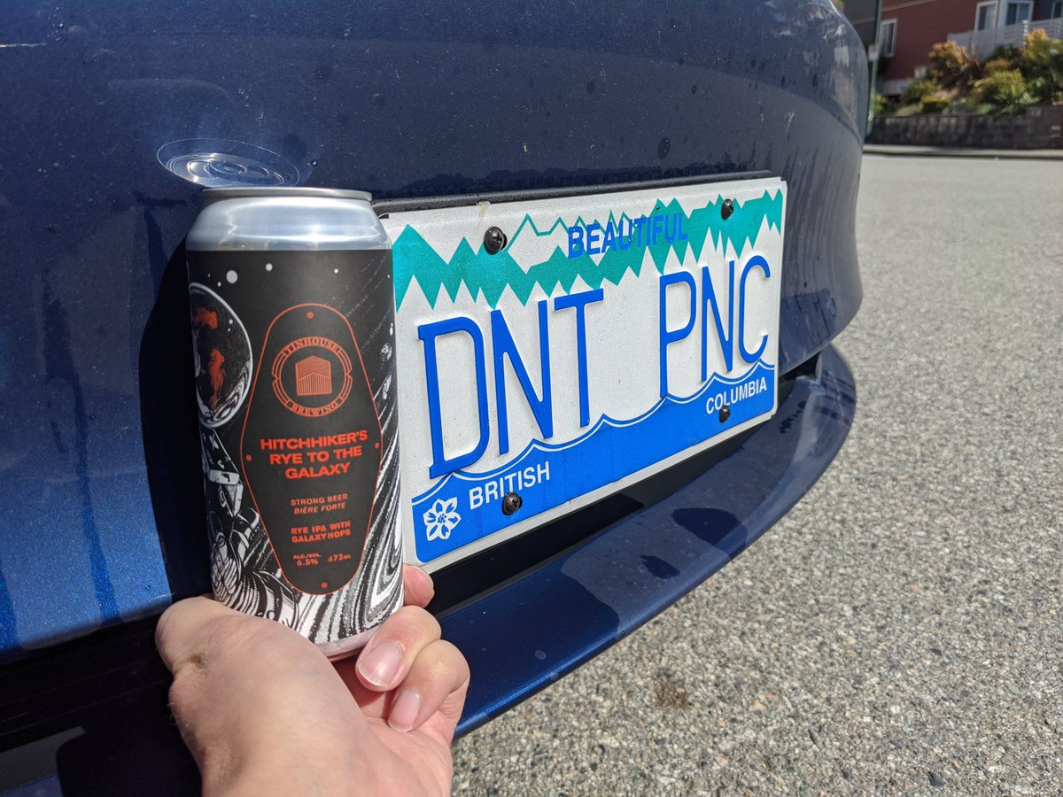 DocJelly's tweet photo. @PhilRidinBikes #DontPanic #DrinkResponsibly and #AlwaysCarryATowel #NewWest #BestWest https://t.co/N9zAKOmA3O