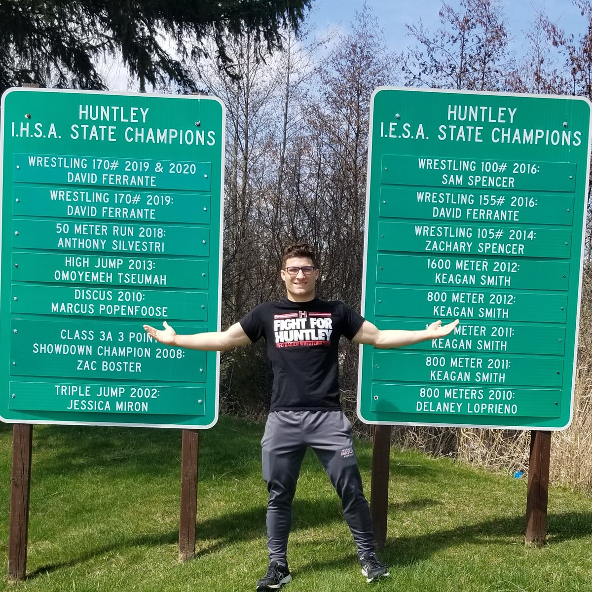 HHSWRESTLINGBJB's tweet image. Big Thanks goes out to @HuntleyIllinois for getting another State Championship Sign made up for @davidferrante14 during these trying times. He is the only 2x State Champ in School history!
