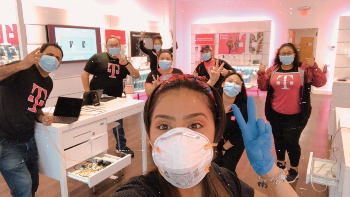 #HoustonNorthCLC looking good! #VRSupport I love our frontline 💕 #NWO #MagentaHeroes @KristawHTX13 @ErickAndradeTMO <a href="/domjrcoleman/">Dom Coleman</a> <a href="/SarahDotter/">Sarah Dotter</a> <a href="/yes_i_cantu/">Matt Cantu</a>