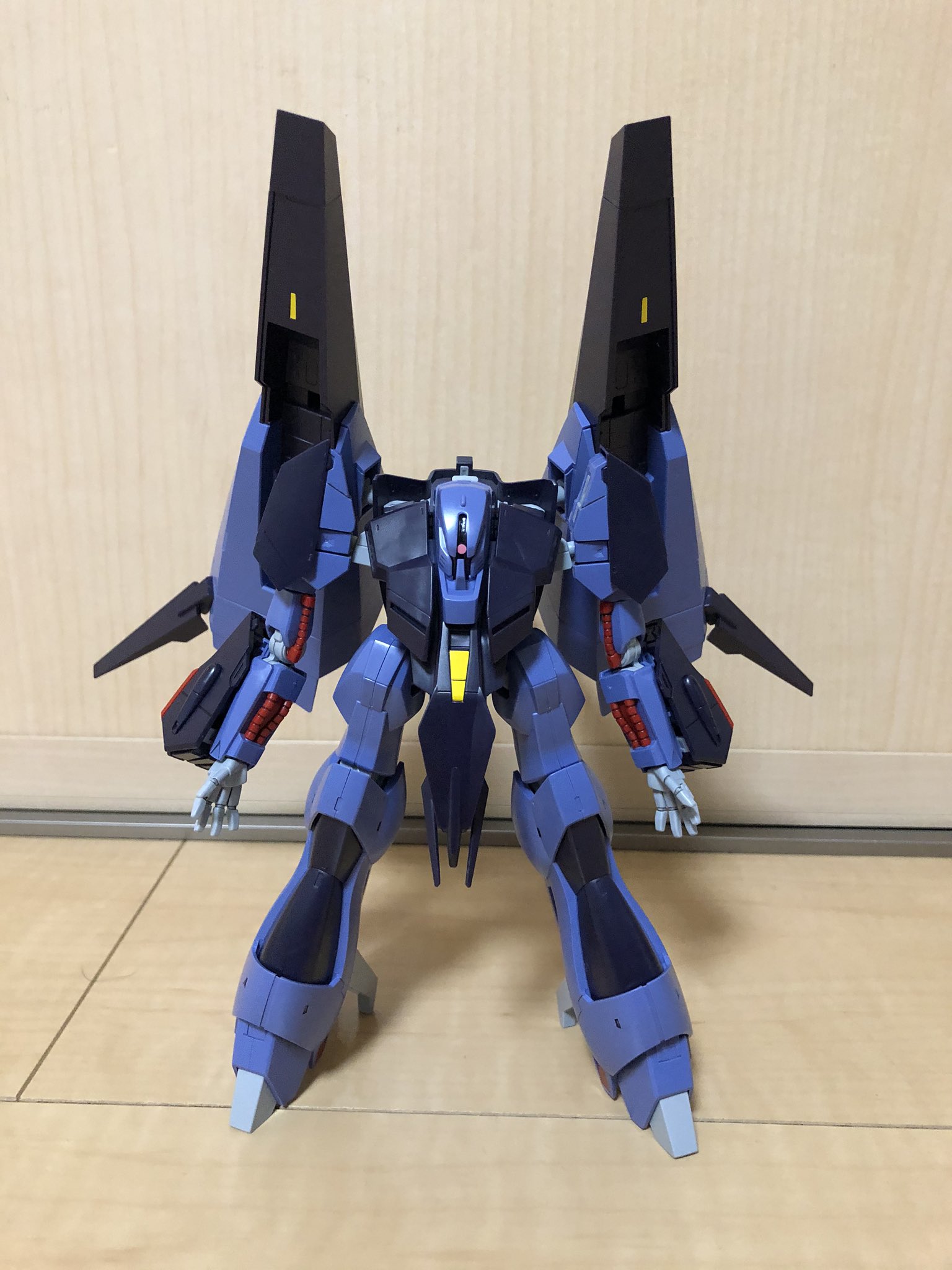 べろす ガンプラ メッサーラ ガンプラ好きと繋がりたい ｈｇメッサーラ完成 デカイ そしてめっちゃかっこいい Zガンダムの可変機はデザインが素晴らしいと思います ちなみにこのメッサーラ 背中のブースターを含めるとmgゲルググより大きいですw