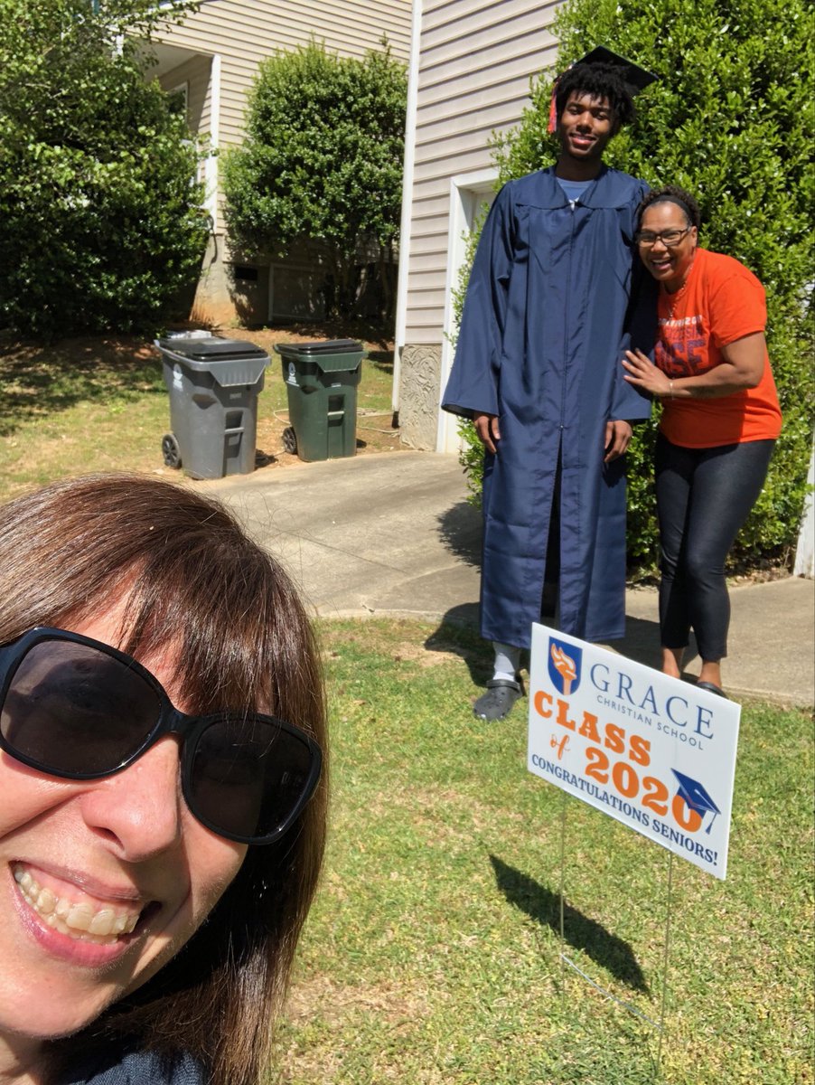 donnaehoward's tweet photo. Cap and Gown delivery for ⁦@JaylonGibson22⁩ today. What a blessing to get to see my students and their sweet mamas! 🎓♥️😊⁦@GraceEagles⁩ ⁦@GRACERaleigh #SeniorSpotlight2020 https://t.co/GYg5DLPFPG