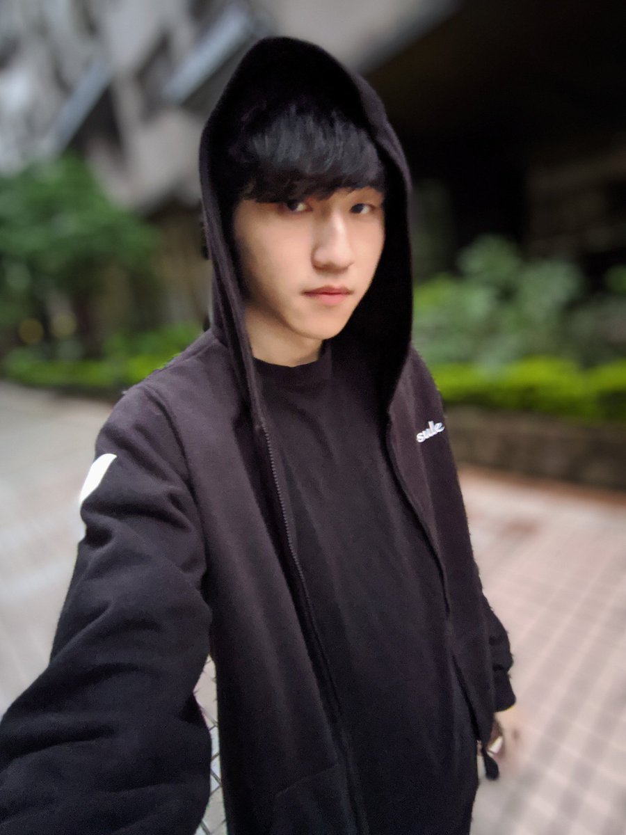 Ashan_kouki's tweet photo. Man in black
I like black cloth https://t.co/8ZxB5sdVyX