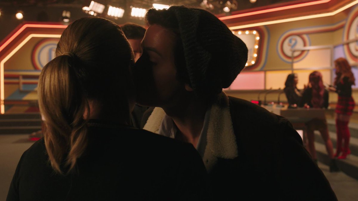 𝟜.𝟙𝟙

«He’s your biggest cheerleader.
-And I’m his, too.»