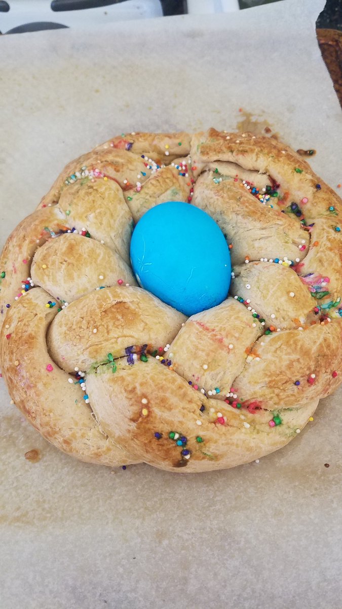 DanielleGuiffre's tweet image. Pane di pasqua #easterbread #italianroots