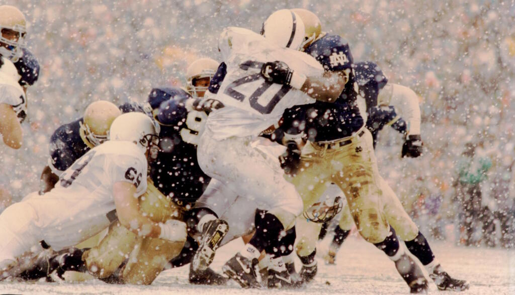 FightingIrish's tweet photo. The Snow Bowl is LIVE!
We’re reliving @NDFootball’s 1992 classic vs. Penn State — join the conversation on Twitter with #NDWatchParty!
📍 Your Place
📺 https://t.co/zKmY2UhPPL
📆 Saturday
⏰ 7:30 p.m. ET
#GoIrish https://t.co/8yyLlFpwIN