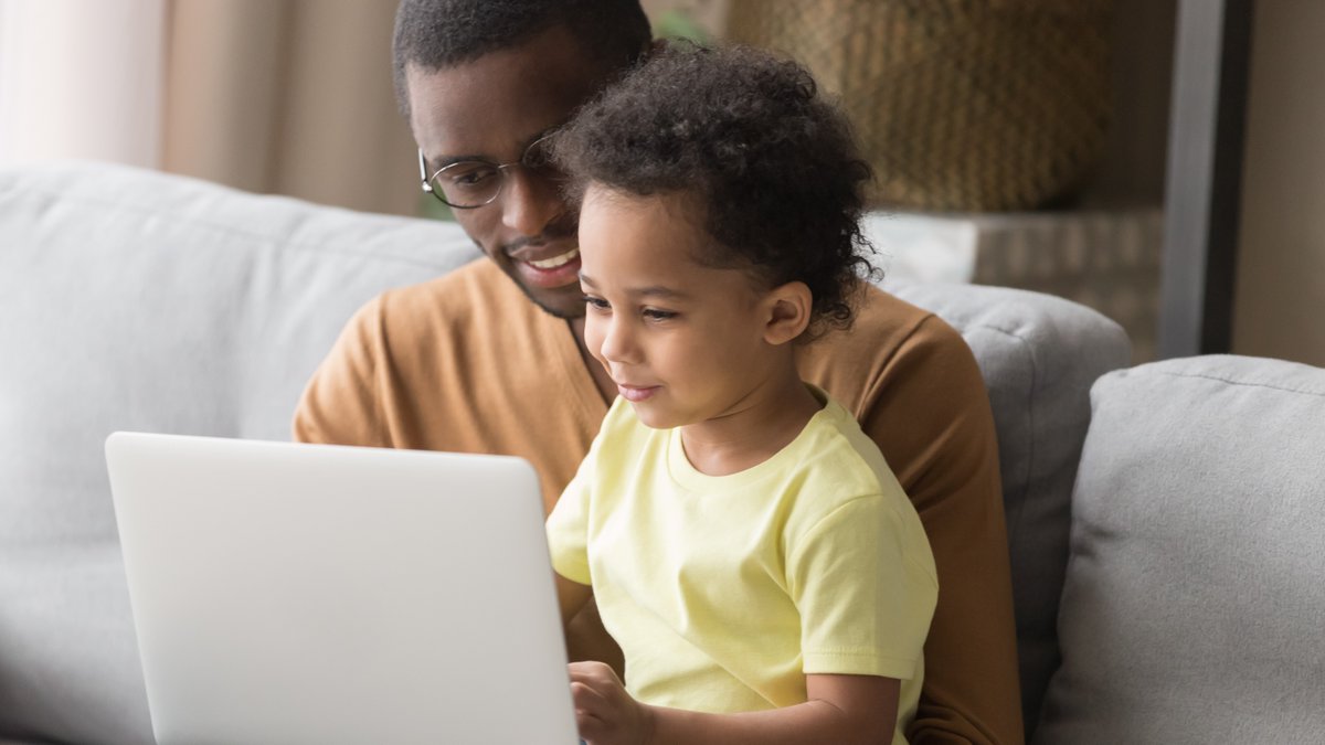 While we’re at home and the world feels like it’s on pause, we can still make life better for everyone managing #foodallergies. Make the day count by joining the FARE Patient Registry and sharing your #foodallergy story to drive research forward! bit.ly/2Jt8dtB