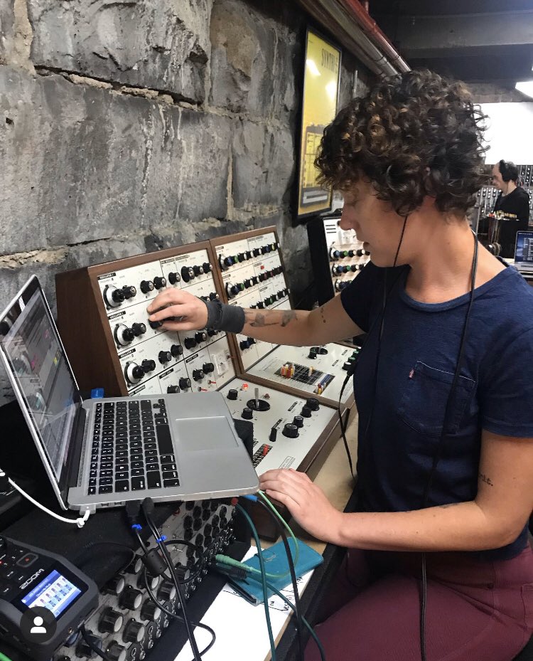 mess_ltd's tweet image. Nat Grant plotting a sonic pathway through the dual VCS3 system at MESS back in January. #ems #emsvcs3 #messltd #messcommunity