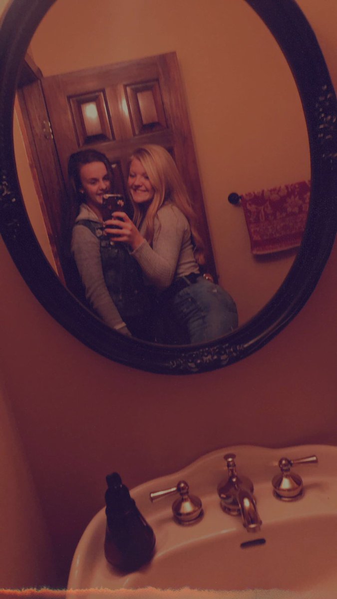 macifoster_'s tweet photo. happy 18th to my cuz &amp; bestie all in one🥳 Sanch is finally legal🔞! not sure what I’d do w/o ya💛 love u!               ps. once quarantine is over I’m coming to live at your house again😁 https://t.co/4wKuB8CVFR