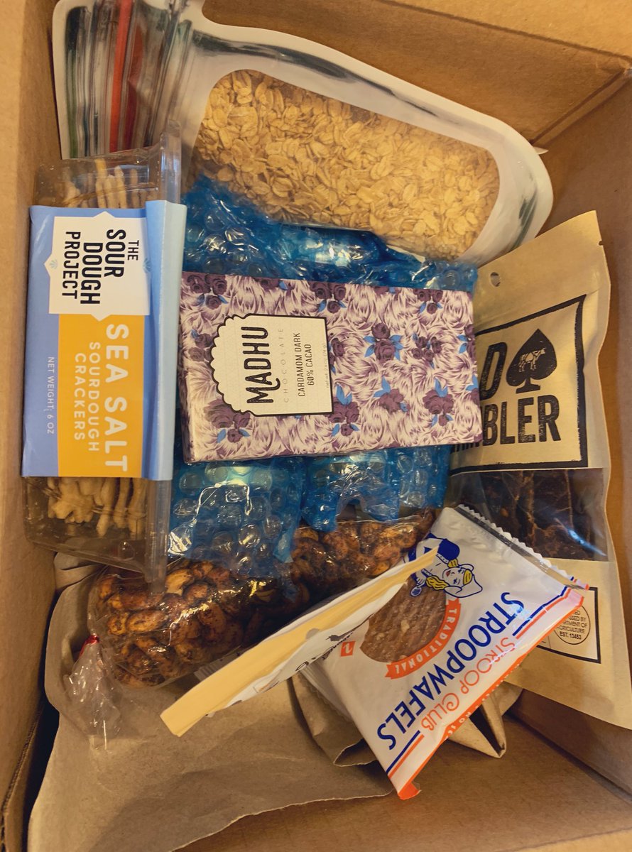 ATX_KIT's tweet photo. We made it easy for Austinites to buy one 10 item food kit, from 10 different local small businesses— it’s seriously delicious too! Throwin’ in a free @madhuchocolate bar AND free shipping! 😋 #ATXforATX #atx #atxeats https://t.co/vSoSuLWwyT