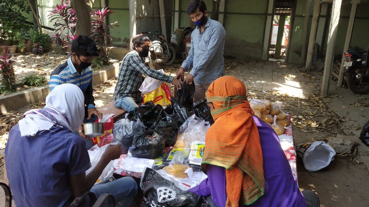 HappyHorizons's tweet photo. Our team in #Saharsa is involved in providing the relief materials to beneficiaries from marginalised communities, daily wage workers impacted by lockdown. 
Thank you donors for your support. 

#BiharFightsCorona #lockdown #covid19 https://t.co/YKDws37SpP