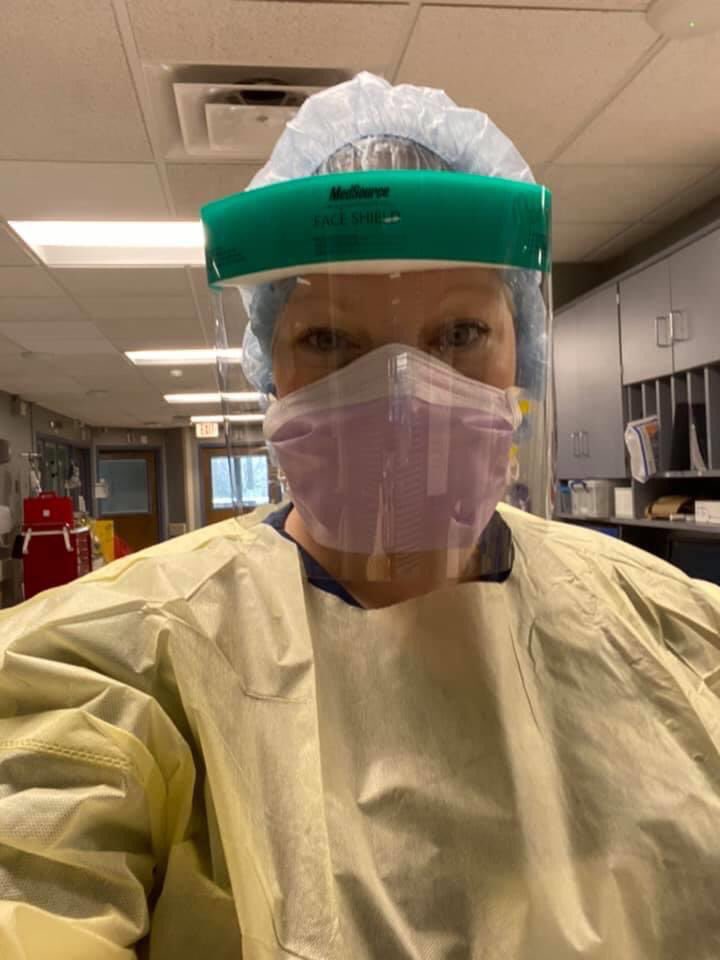 Victoria101058's tweet photo. This is my daughter who is a RN in Ohio.  This is the care she takes to keep her patients safe.  My love and prayers goes to her and to ALL first responders for what they do on a daily basis. ❤️🙏❤️🙏❤️🙏❤️🙏❤️🙏 https://t.co/spFoBSoHG4