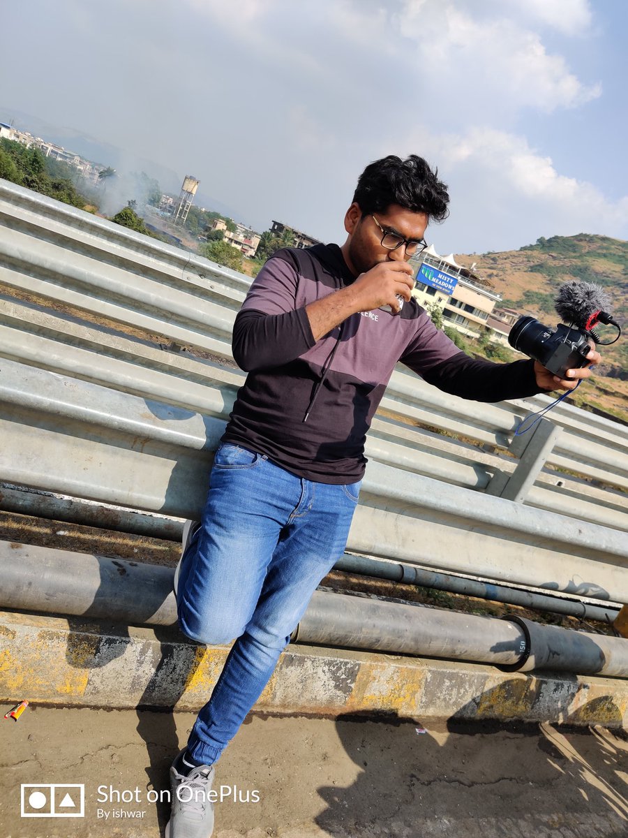 Borade7Jay's tweet photo. At lonavala. Old pic https://t.co/RDUOejzrkQ