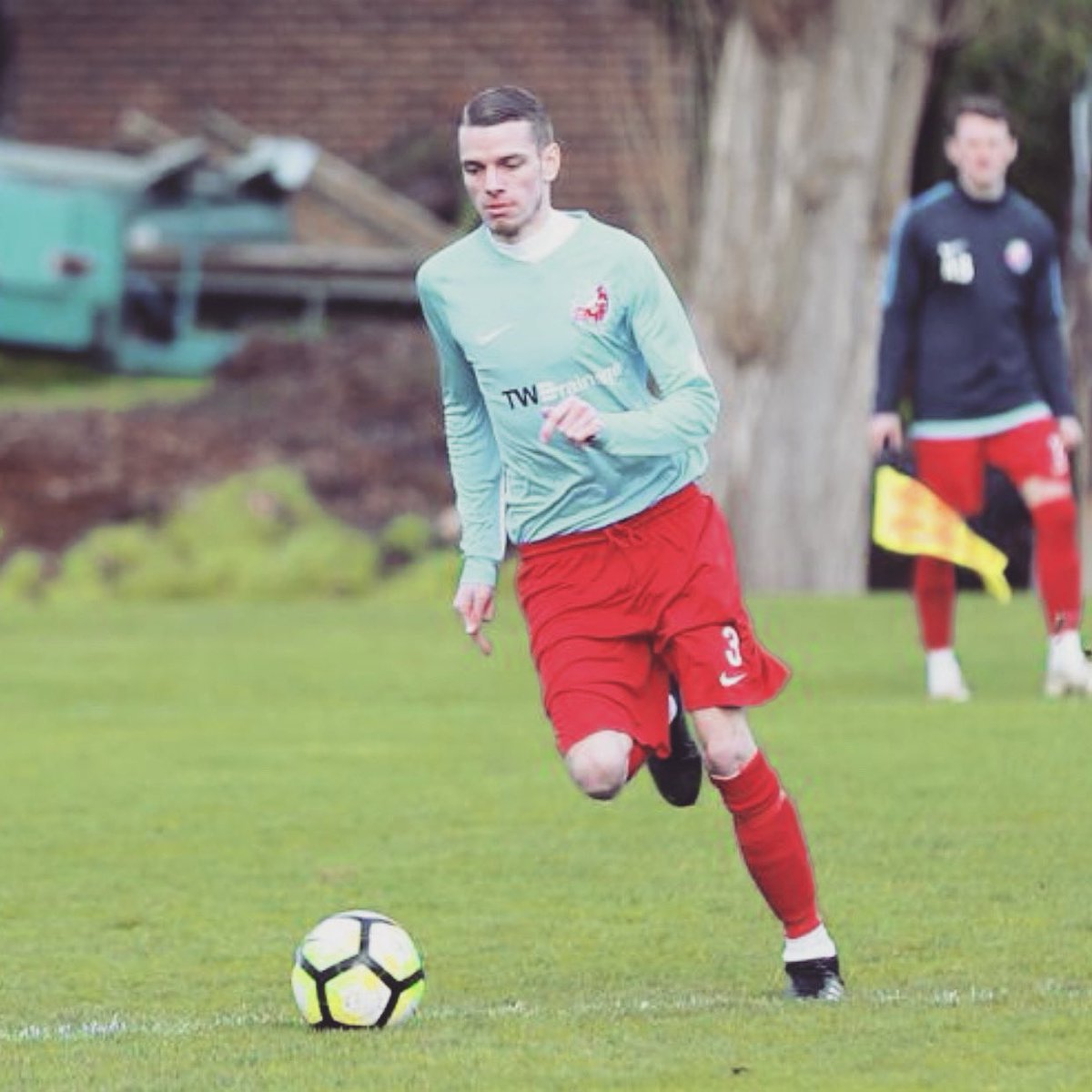 Thanks <a href="/ItsBlaineMan/">Blaine H</a> 
If you are a football person join the challenge of posting a footy picture, once nominated you have 24hrs to post a picture of yourself as a player or donate £30 to charity.Tag 5 friend <a href="/Danny_Russell92/">Russ.</a> @R_ROBBO89 @Tonyrobinson96 <a href="/Believebrimz/">Bry</a> <a href="/Jord_a_n/">Jord</a>