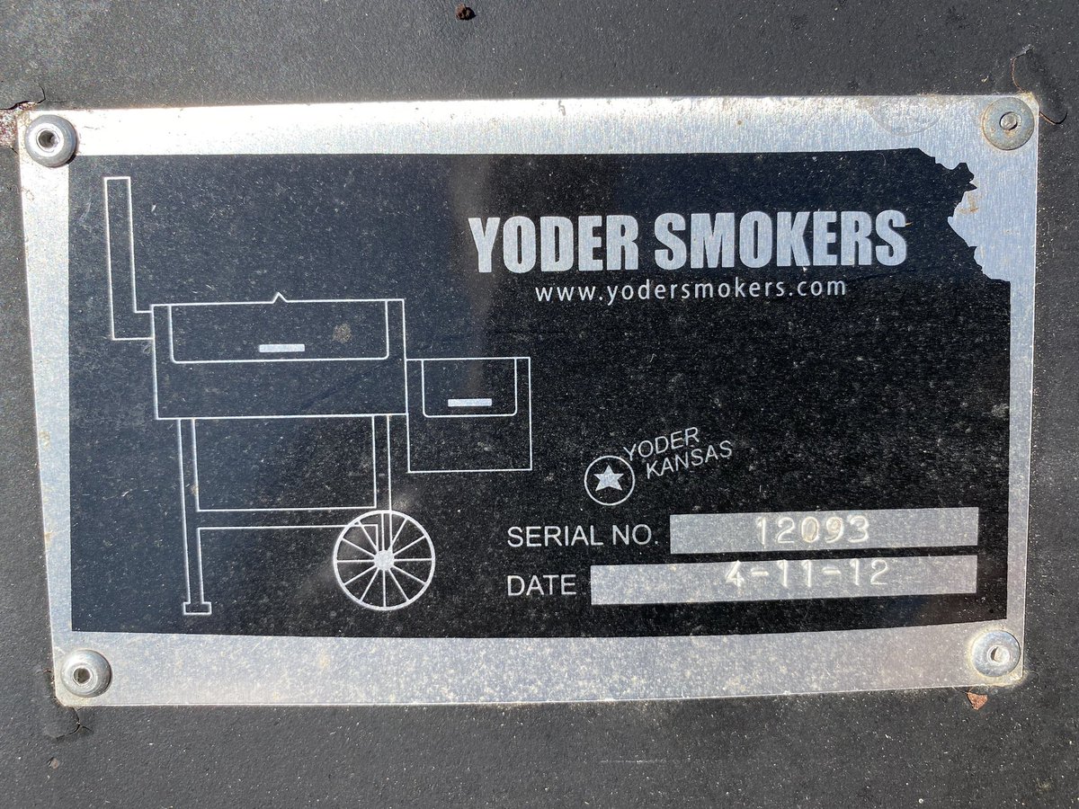 Jspyersduran's tweet image. 1000 th cook on my @yodersmokers has never let me down. Made in America. #yodersmoker #burntends #BBQLife #QuarantineLife #bbqmaster #pitmaster #yummy