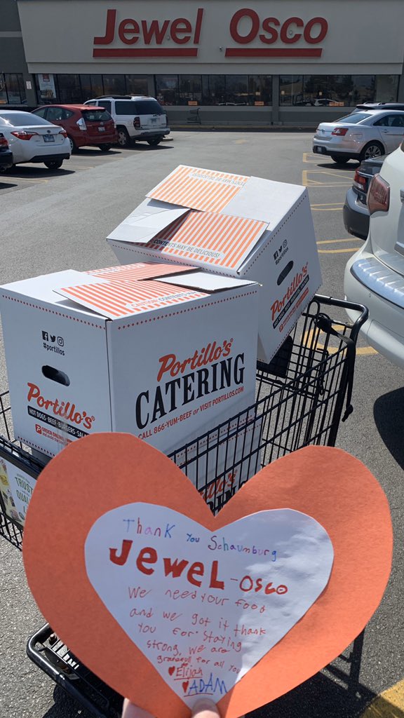 tragal17's tweet photo. Two Chicago Icons, keeping Chicago happy and well-fed. My team and I thought we’d make some @Chicago_History and help the two come together today, and bring even more smiles to the amazing associates at the Schaumburg @jewelosco. #ThankAProvider #PayItForward https://t.co/lOmUNbsXEX