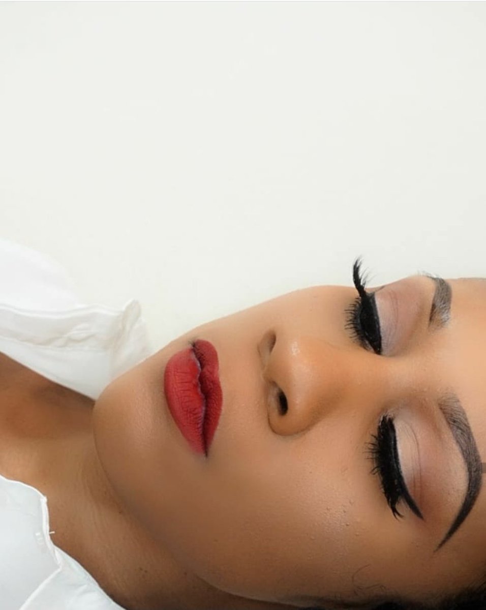 LaTeshaKharizma's tweet image. Can you ever go wrong with @MACcosmetics #rubywoo?? 💋