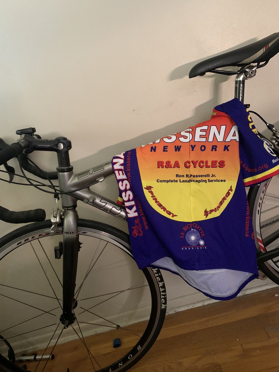 I don’t need a gym , my passion solo ride 🚴🏼‍♂️🙋🏻‍♂️❤️