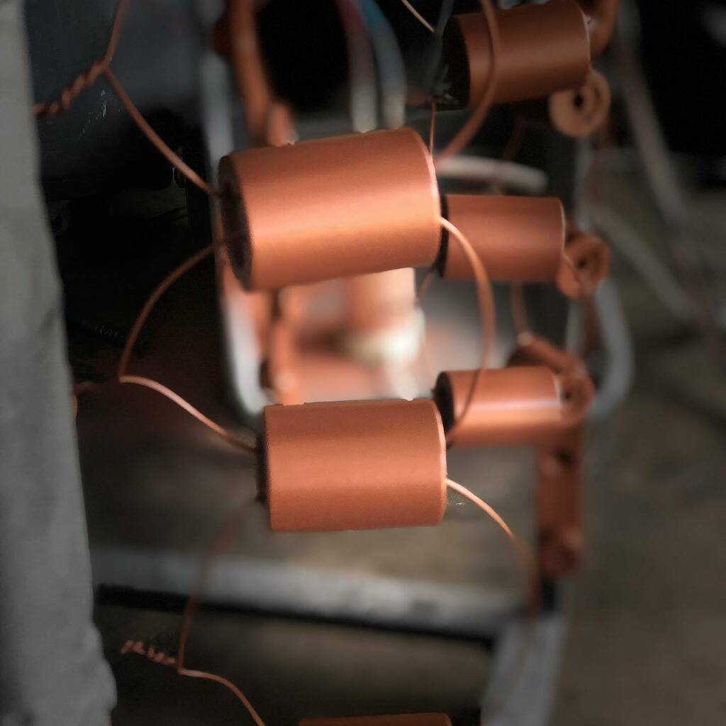 MauiPowderWorks's tweet photo. The timeless beauty of copper. We used two-coat system(primer+color)
for this sweet job in a luxury home on the Big Island. Not sure where it’s going but it will stand the test of time. •••••
#Mauipowderworks #powdercoatinghawaii #powdercoating #… https://t.co/TXkhtsPSFH https://t.co/s9kB11YNt3