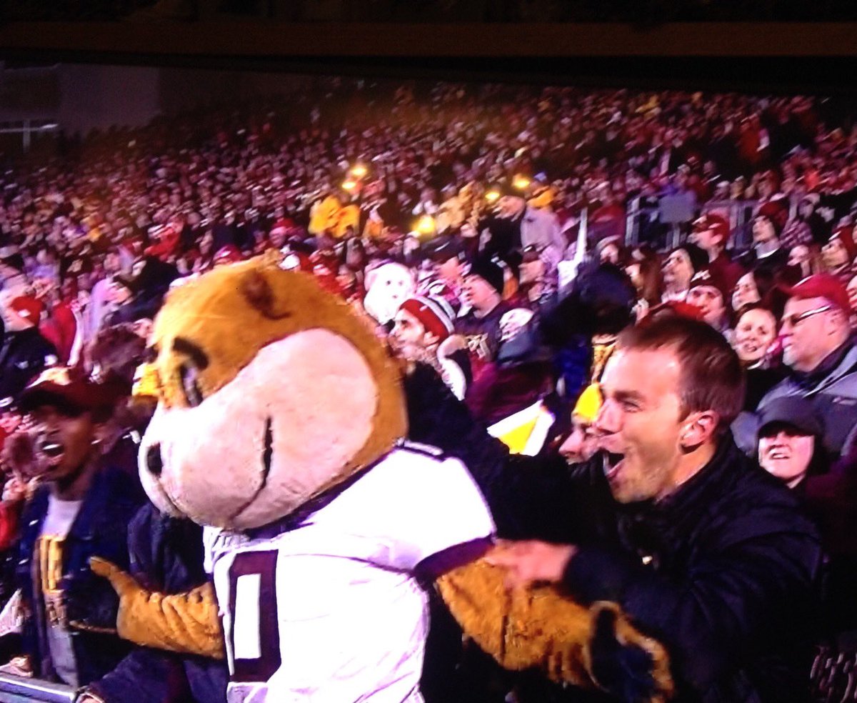 NateChicos's tweet photo. @GoldytheGopher https://t.co/lH2x5HRMFn