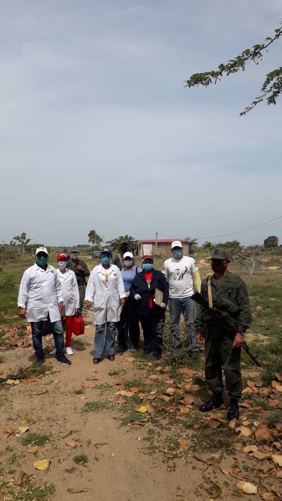 DrJustoFernand1's tweet photo. Iniciando la pesquisa masiva en la Parroquia Chacopata en el o Cruz Salmerón en unión cívico militar para dejar libre de Covid 19 la península de Araya, estado Sucre, República Bolivariana de Venezuela. https://t.co/vzKtXVKZKa