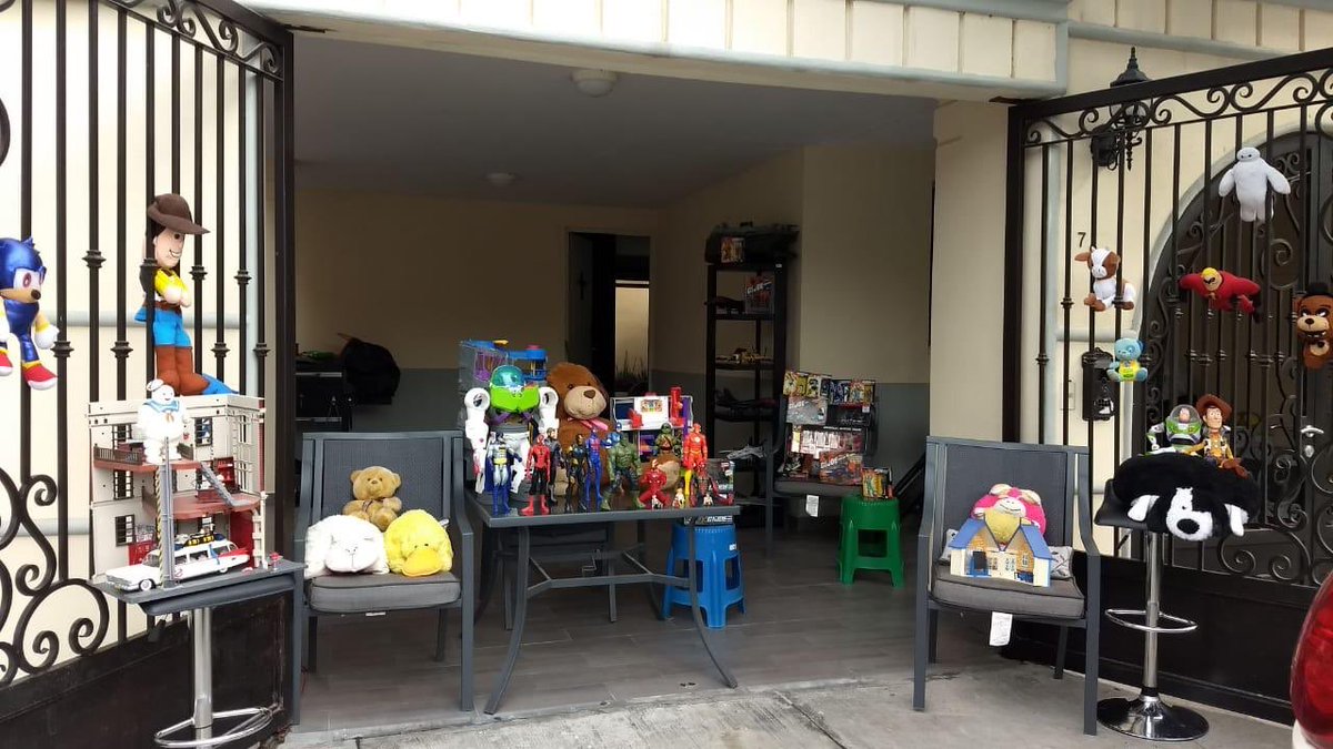 joluisgarcia's tweet photo. Y sigue la tarde de “safaris” en varias colonias de #Monterrey !! Abrazo a todas las mamás y papás que se la han rifado con los niños durante estas semanas ... https://t.co/2FYxU2q7ze