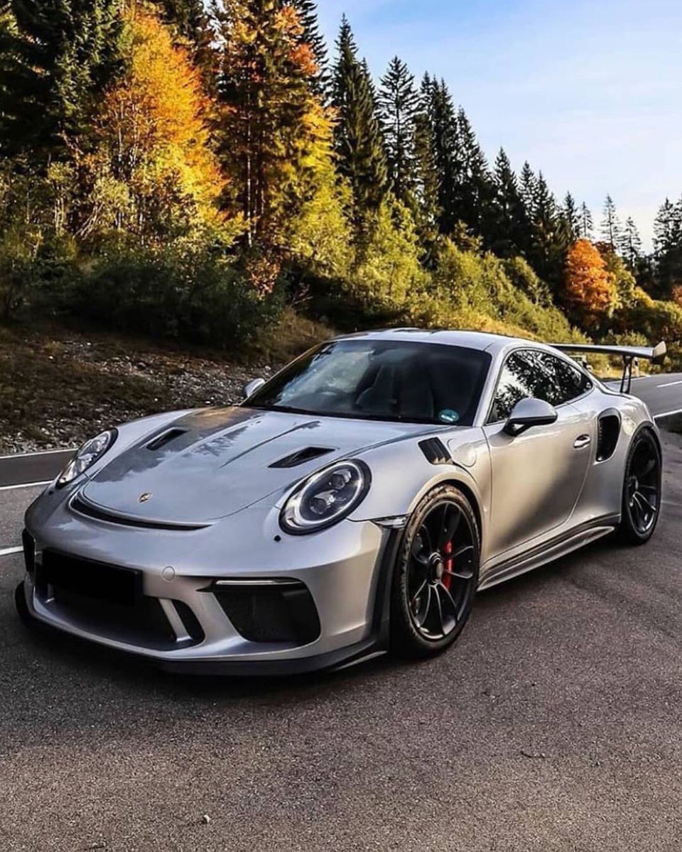 carpxrnpicx's tweet photo. GT3RS || ig: @/ unknown https://t.co/2oQ6kZexEj