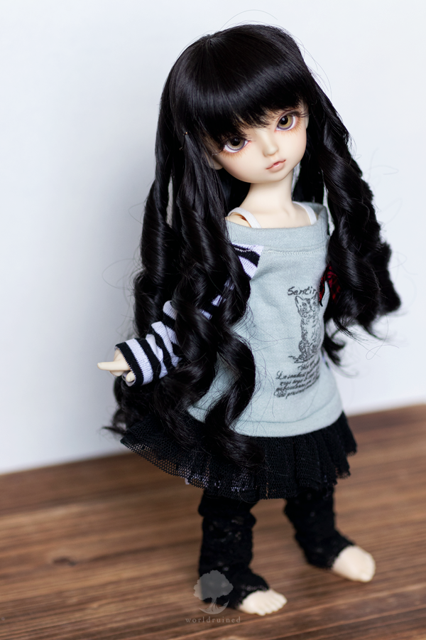 worldruined's tweet photo. Little doodles~
I hope to find more clothing by "a poco a poco" someday!
Yggdrasillion is a YoSD Elena by @volks_doll ; faceup by @MeggiluHouse
dress by #apocoapoco
slip by @volks_doll https://t.co/pGnCXdZfem