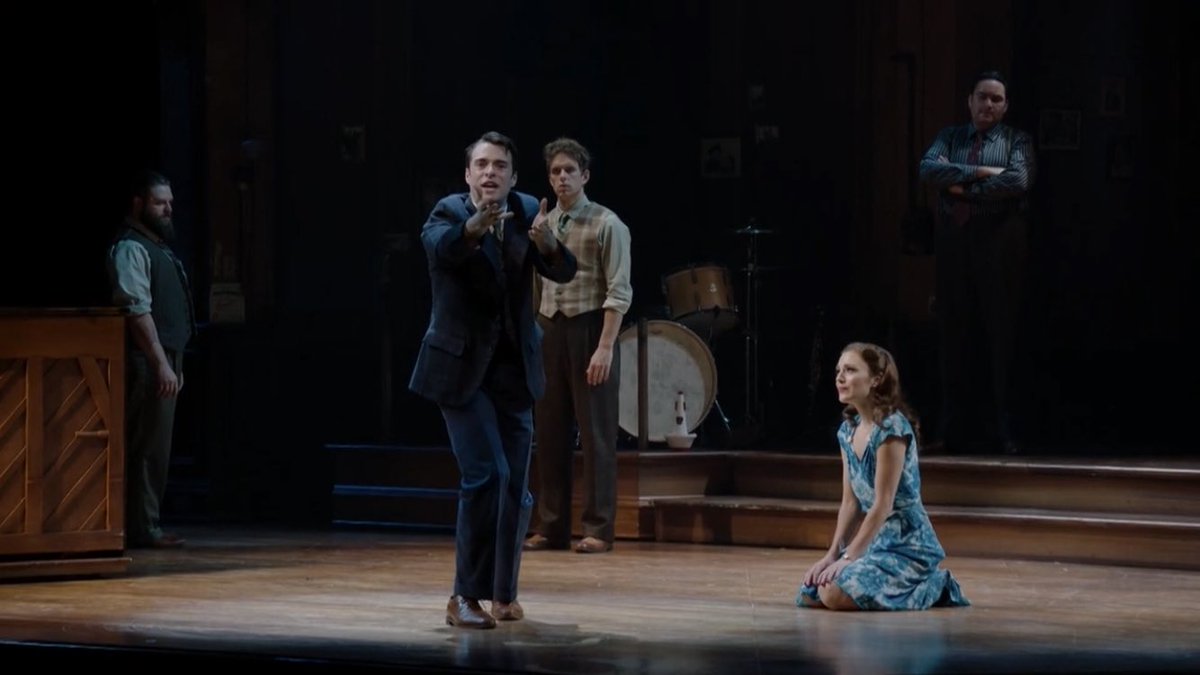 LauraOsnes's tweet photo. I’m sorry, but corey freaking cott. Leading his band, his entire company, every audience member & serviceman across the world to victory right now. 🙌🏼😭 #whereishistony #itwasthisgoodeverynight #playbillplayback @playbill #RightThisWay https://t.co/TEzYPfkU8x